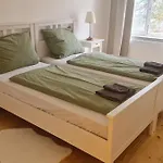 Historic Building- 9 Bedrooms - Groups Up To 26 *