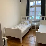 Historic Building- 9 Bedrooms - Groups Up To 26 *