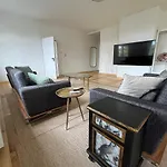 Appartement Historic Building- 9 Bedrooms - Groups Up To 26 *