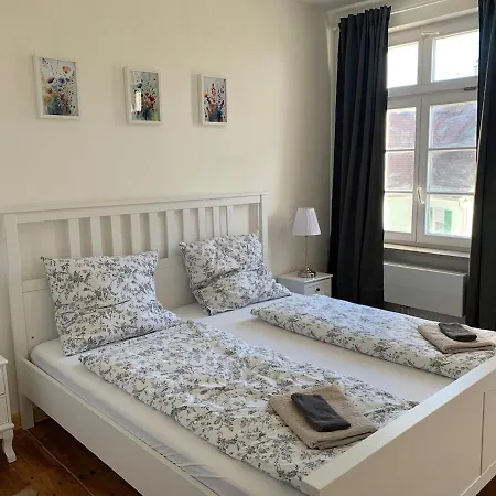Appartement Historic Building- 9 Bedrooms - Groups Up To 26 *