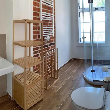 Historic Building- 9 Bedrooms - Groups Up To 26 아파트 Gutenzell-Hürbel
