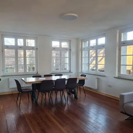 Historic Building- 9 Bedrooms - Groups Up To 26 아파트 *