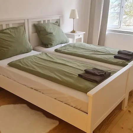 Historic Building- 9 Bedrooms - Groups Up To 26 *