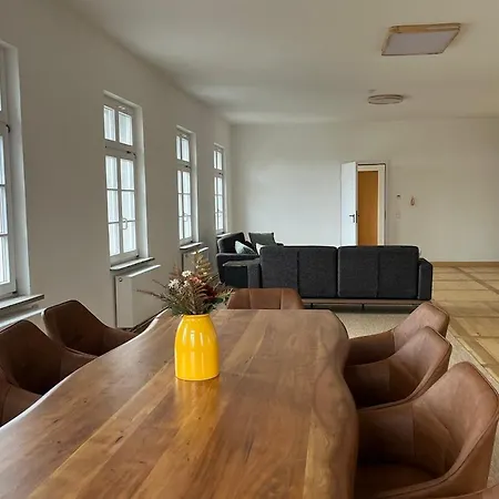 Historic Building- 9 Bedrooms - Groups Up To 26 아파트