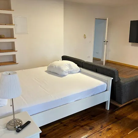 아파트 Historic Building- 9 Bedrooms - Groups Up To 26 Gutenzell-Hürbel