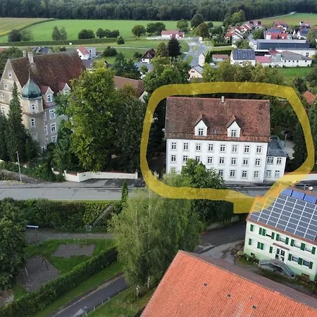 Historic Building- 9 Bedrooms - Groups Up To 26 Gutenzell-Hürbel